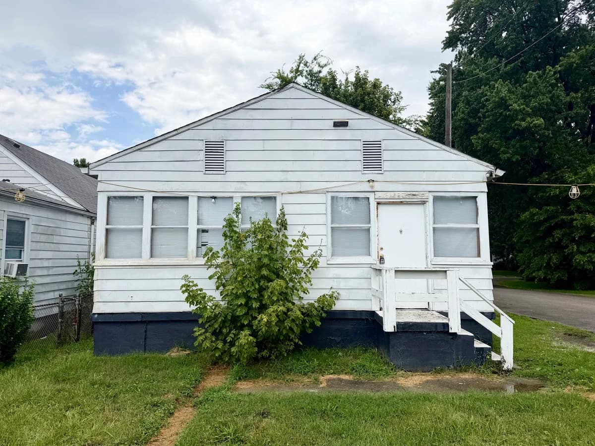 Louisville apartments for rent - Property image - 900 Beecher St. - 1