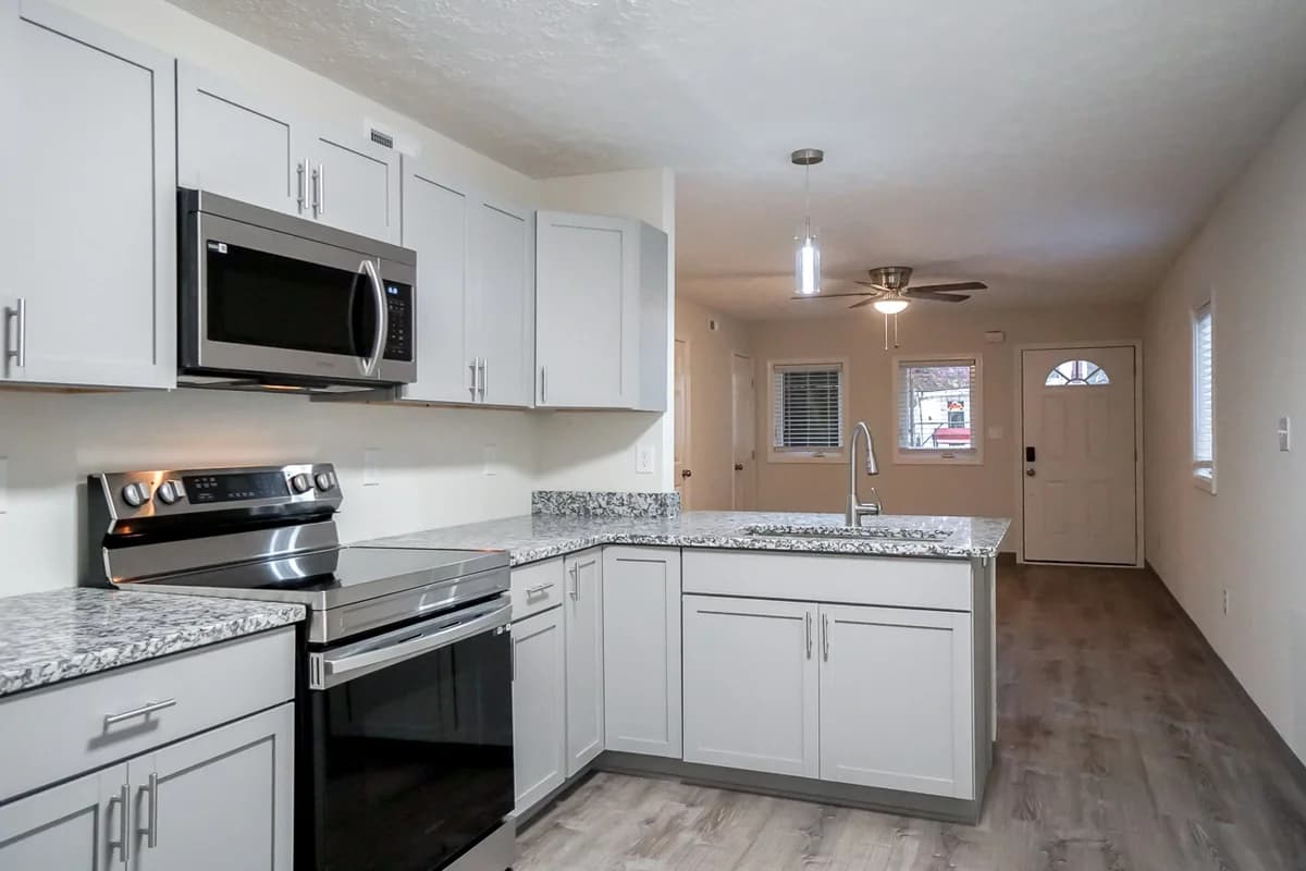 Louisville apartments for rent - Property image - 1638 West Kentucky Street - 2