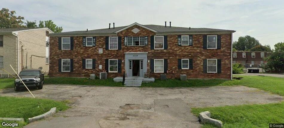 Louisville apartments for rent - Property image - 3719 Briarbridge - 1