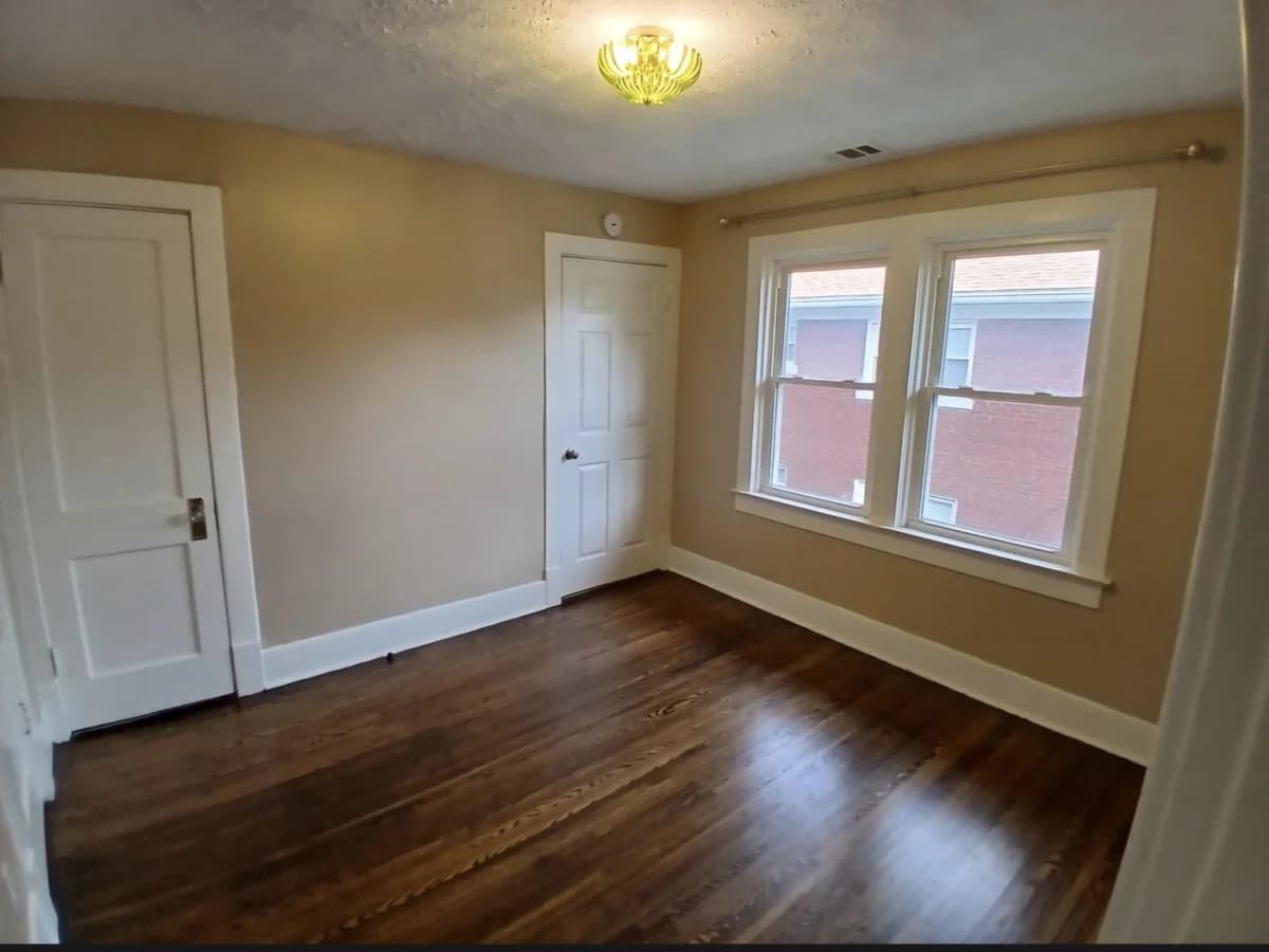 Louisville apartments for rent - Property image - 103 North 38th Street - 3