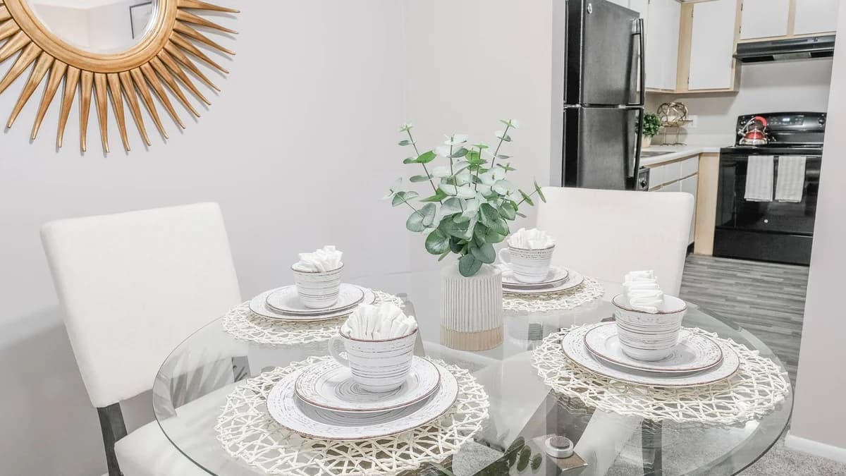 Louisville apartments for rent - image - Dining room