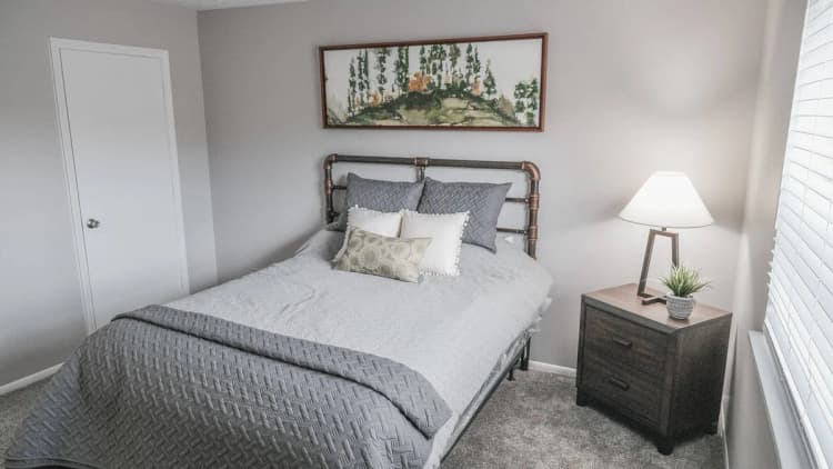 Louisville apartments for rent - image - Main bedroom